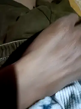 Snapshot of hq9870a chatting on February 5, 2025, 8:54 am hq9870a online show from February 5, 2025, 8:54 am