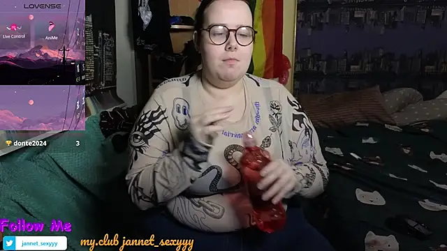 JannetPie online show from October 3, 2025, 12:47 am