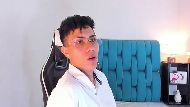 AlanNaughty online show from February 14, 2025, 6:56 am