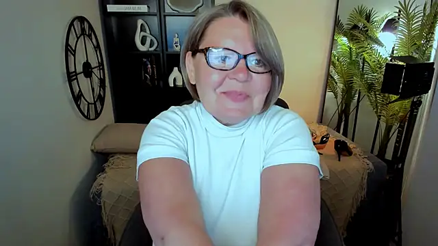 Shannonshine online show from June 24, 2026, 1:10 pm