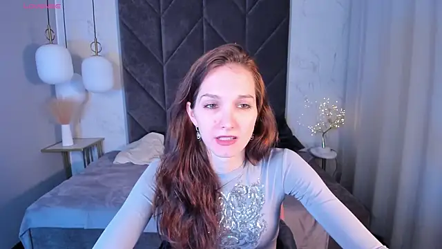 MirandaGlow online show from March 10, 2025, 9:01 am