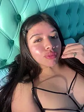 DulceAngelica online show from June 12, 2026, 3:26 am