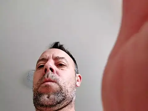 Snapshot of david_geam chatting on December 5, 2025, 6:56 am david geam online show from December 5, 2025, 6:56 am