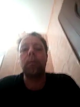 Snapshot of david_geam chatting on March 7, 2025, 2:15 am david geam online show from March 7, 2025, 2:15 am