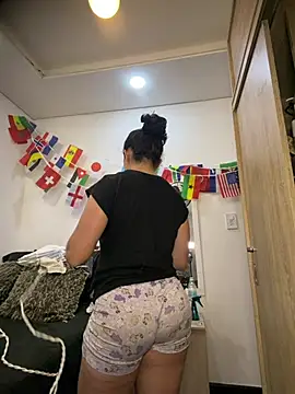 Snapshot of carolgaita chatting on July 6, 2026, 11:17 am carolgaita online show from July 6, 2026, 11:17 am