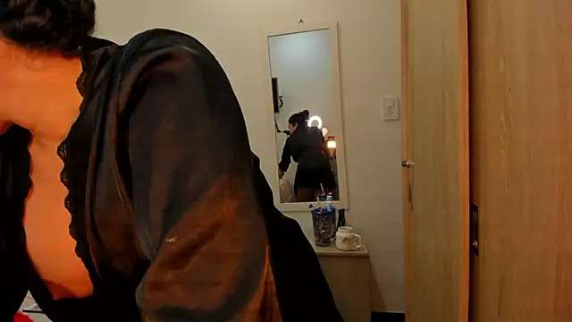 carolgaita online show from November 5, 2025, 11:02 am