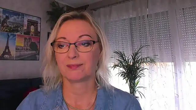 vanessa chat online show from July 15, 2026, 1:18 pm