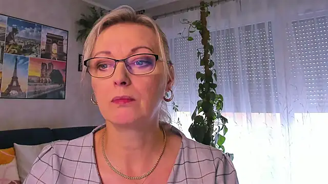 vanessa chat online show from October 1, 2025, 1:26 pm