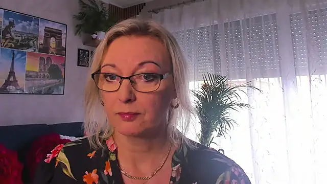 vanessa chat online show from June 7, 2026, 1:27 pm