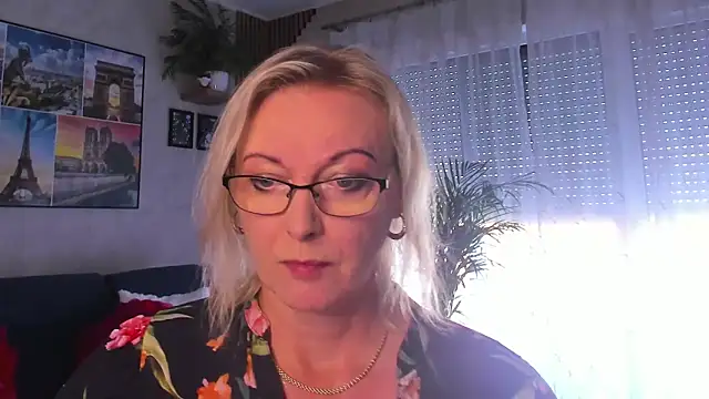 vanessa chat online show from June 17, 2026, 1:32 pm