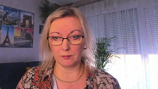 vanessa chat online show from February 25, 2026, 2:17 pm