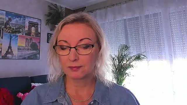 vanessa chat online show from June 30, 2026, 1:22 pm