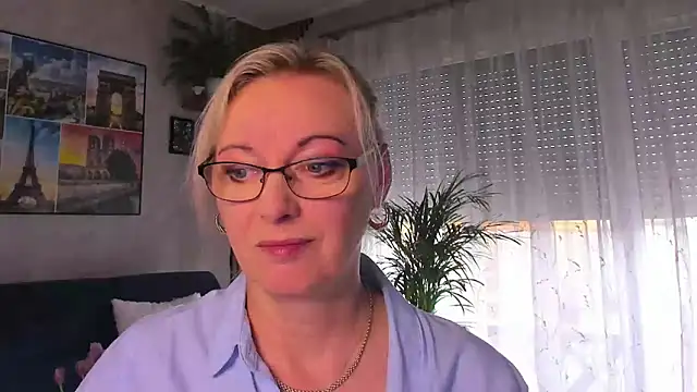 vanessa chat online show from May 6, 2026, 1:26 pm