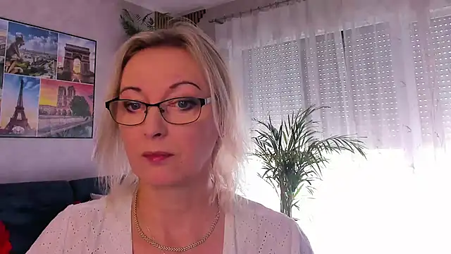 vanessa chat online show from July 22, 2026, 1:24 pm