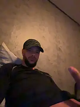 Snapshot of Lionayowe chatting on March 17, 2026, 9:29 pm Lionayowe online show from March 17, 2026, 9:29 pm