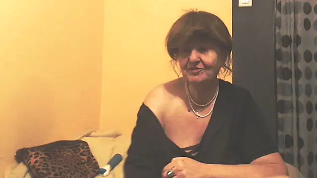 Snapshot of MioritaHard chatting on March 11, 2026, 1:10 am MioritaHard online show from March 11, 2026, 1:10 am