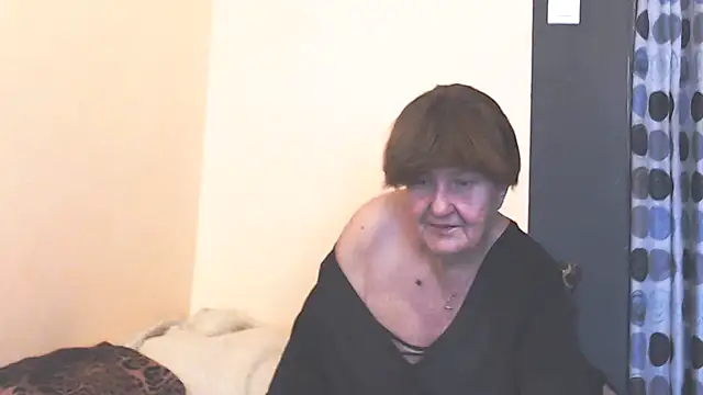 Snapshot of MioritaHard chatting on March 10, 2026, 1:04 pm MioritaHard online show from March 10, 2026, 1:04 pm