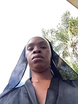 LuciousLips96 online show from June 7, 2026, 8:52 am