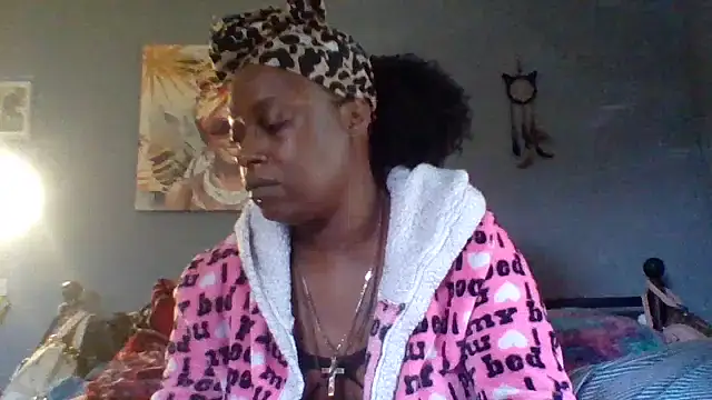 msdeedee online show from April 26, 2026, 12:57 pm