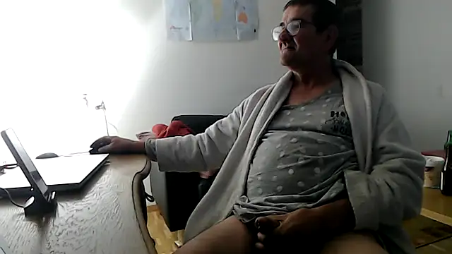 silvio-aus-luzern-CH online show from June 18, 2026, 4:11 am