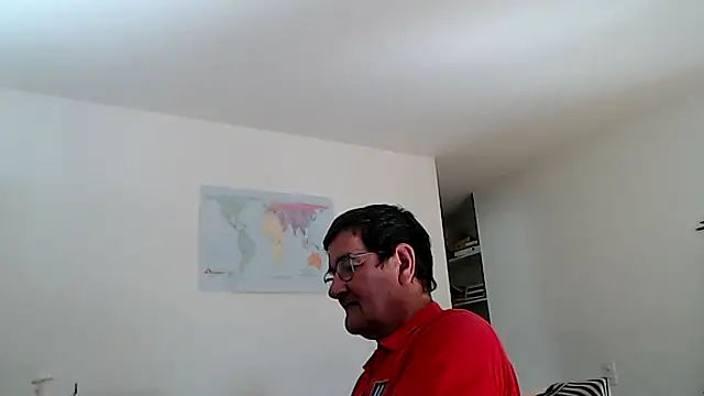 Snapshot of silvio-aus-luzern-CH chatting on June 1, 2026, 3:22 pm silvio-aus-luzern-CH online show from June 1, 2026, 3:22 pm