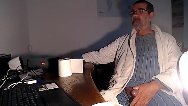 silvio-aus-luzern-CH online show from October 3, 2025, 5:53 am