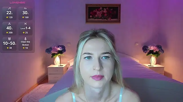 AnnaCarrera online show from July 21, 2026, 7:15 pm