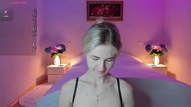 AnnaCarrera online show from July 24, 2026, 8:38 pm