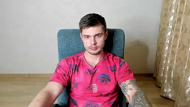 maks wolfis online show from February 9, 2026, 9:57 pm