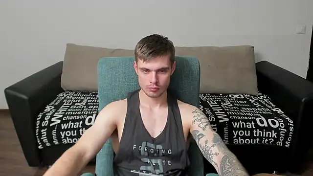 maks wolfis online show from February 24, 2025, 8:03 pm