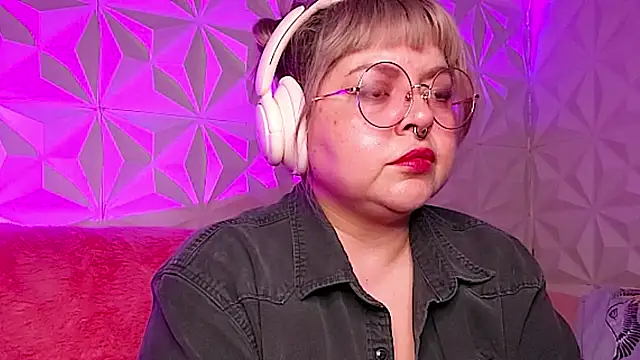 Satyn doll online show from November 19, 2025, 12:10 am