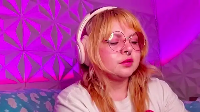 Satyn doll online show from October 8, 2025, 11:38 pm