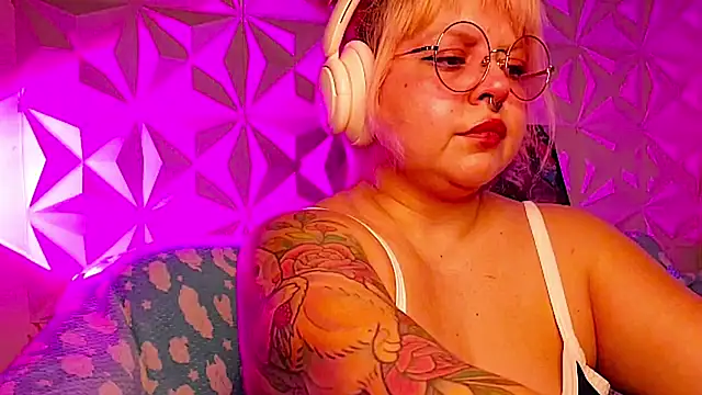 Satyn doll online show from April 23, 2026, 11:28 pm
