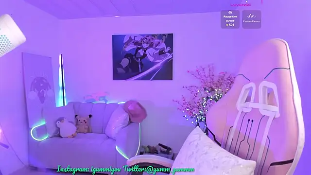 Snapshot of cute_catlyn chatting on July 8, 2026, 5:57 pm cute catlyn online show from July 8, 2026, 5:57 pm