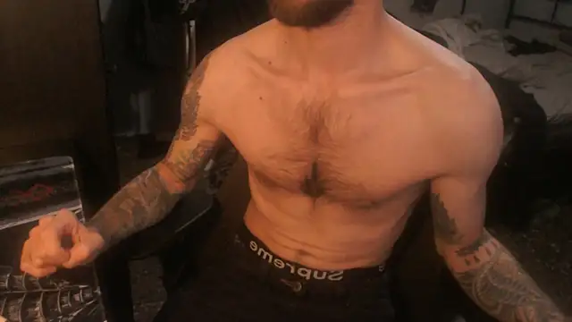 SexxxyLouis online show from April 12, 2026, 9:34 am