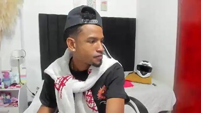 anhtony wayans online show from April 21, 2026, 12:12 am