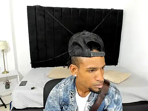 anhtony wayans online show from September 12, 2025, 12:00 am