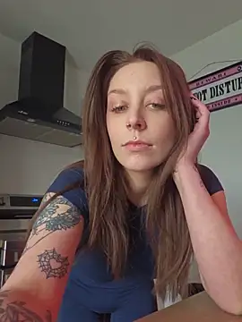 LilyOrion online show from May 11, 2026, 6:16 pm