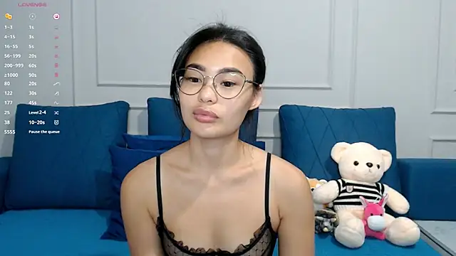 kwana colada online show from September 24, 2025, 1:17 pm