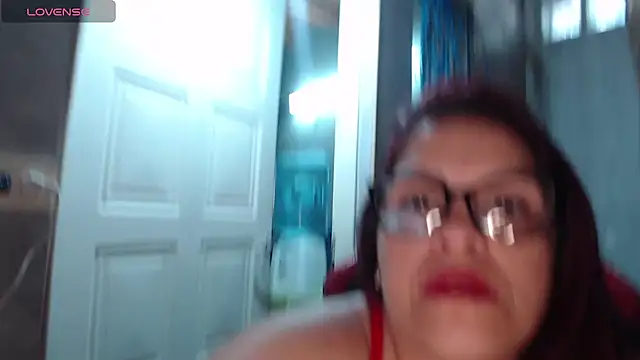 Snapshot of AyantiPonz79 chatting on March 15, 2026, 4:03 pm AyantiPonz79 online show from March 15, 2026, 4:03 pm