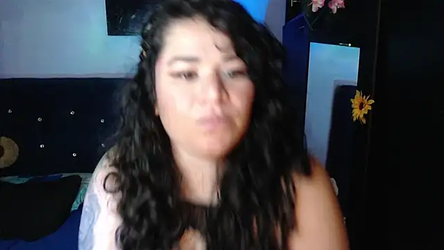 ANGELIQUE KLANE online show from April 26, 2026, 3:48 am