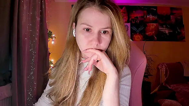 GoodWitch  online show from September 25, 2025, 7:36 am