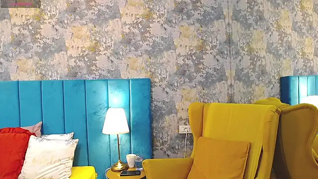 LisaCroft online show from September 9, 2025, 7:18 am