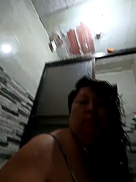 Brenda Berck  online show from January 12, 2026, 11:17 am