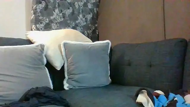 vikki432 online show from July 11, 2026, 1:39 am