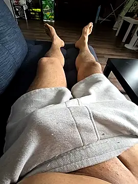 Snapshot of vikki432 chatting on February 25, 2026, 5:02 pm vikki432 online show from February 25, 2026, 5:02 pm