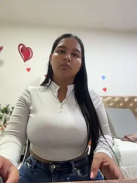 Fancyxlove online show from July 24, 2026, 12:34 pm