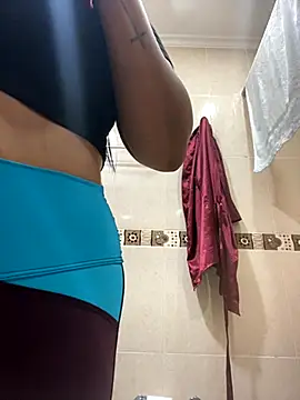 Fancyxlove online show from October 16, 2025, 12:35 pm