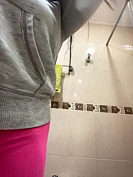 Fancyxlove online show from October 13, 2025, 12:40 pm