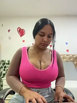 Fancyxlove online show from July 15, 2026, 12:23 pm